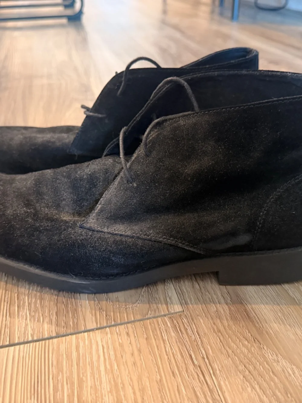 Men's Banana Republic Black Suede Chukka Boot